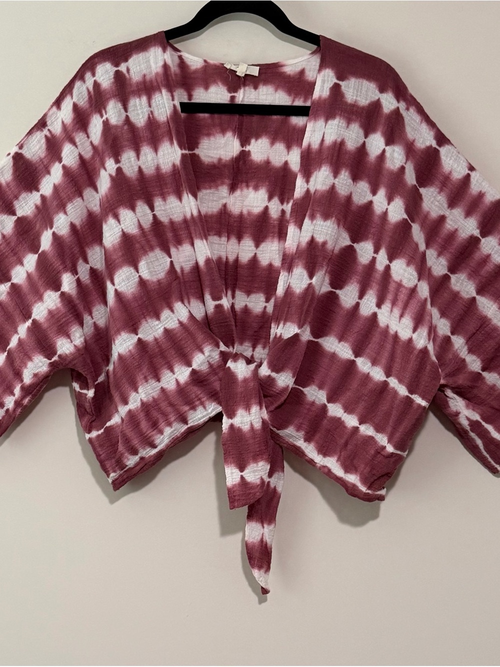 Easel Tie-Front Cropped Kimono in Dusty Rose Tie-Dye